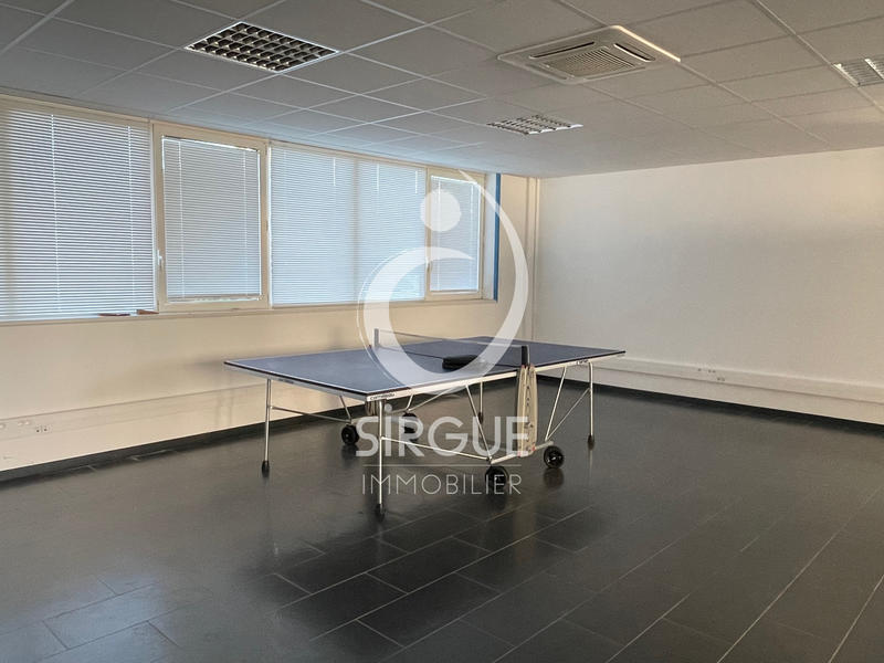 Local commercial - 700 m²