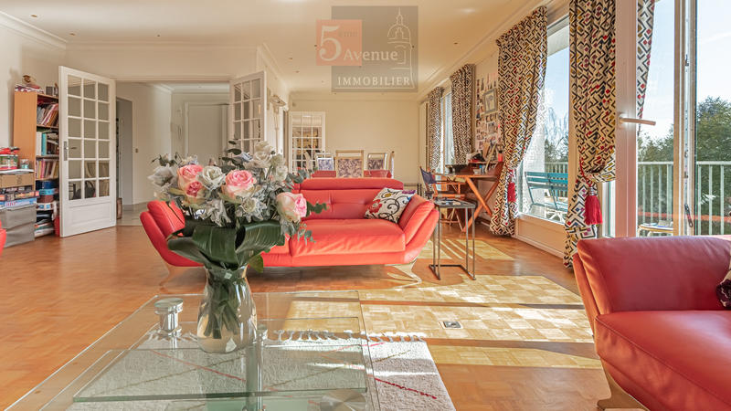 Appartement - 156 m² - 6 pièces