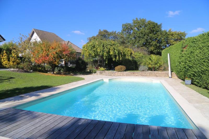 Maison - 160 m² - 5 pièces