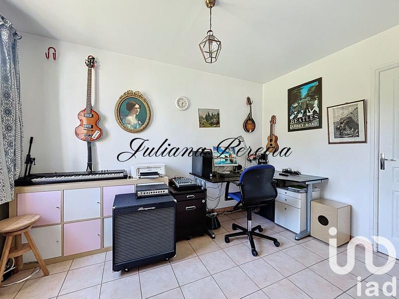 Maison - 205 m² - 9 pièces