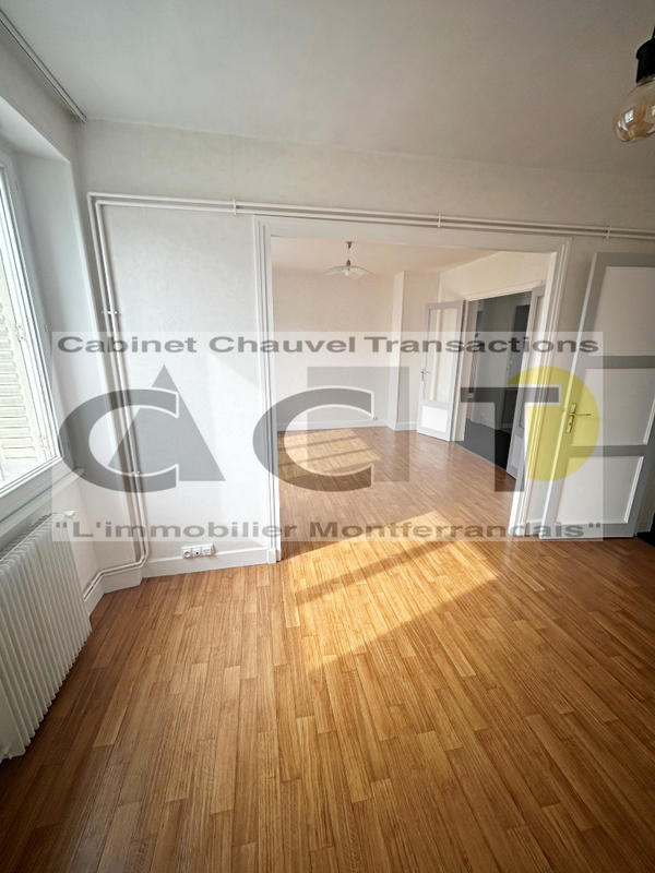 Appartement - 65 m² - 4 pièces
