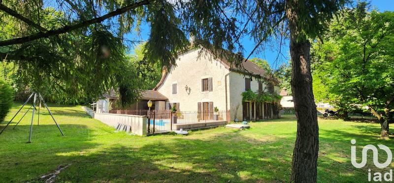 Maison - 227 m² - 6 pièces