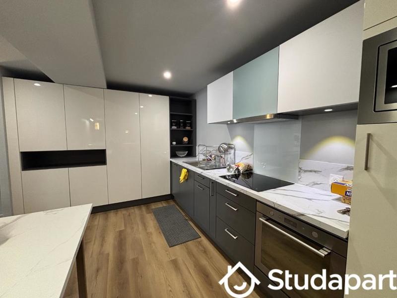 Chambre - 12 m² - 1 pièce