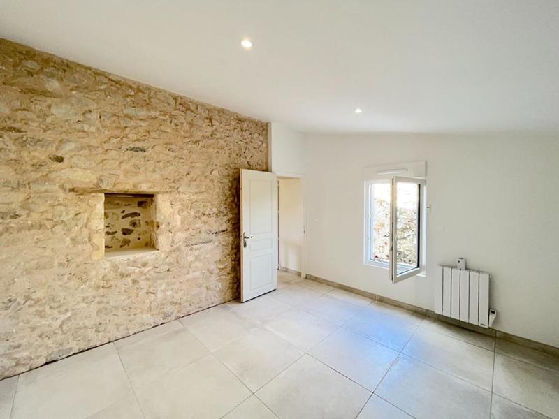 Maison en pierre - 105 m² - 4 pièces