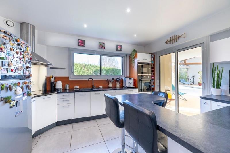 Maison - 258 m² - 5 pièces