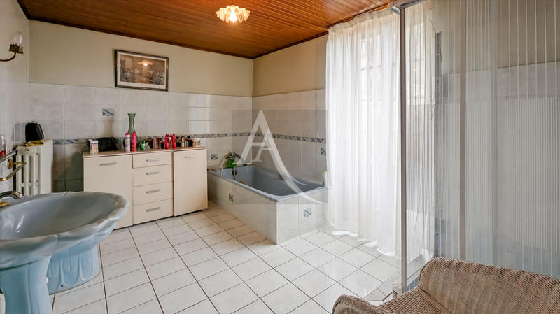 Maison - 120 m² - 6 pièces