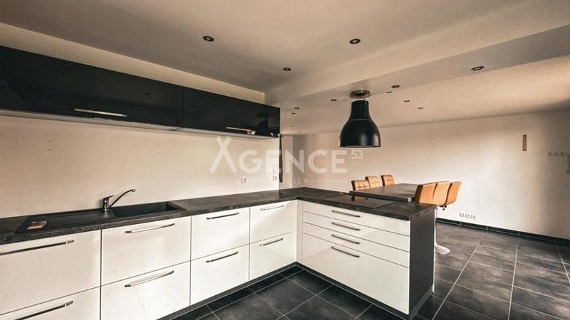 Maison - 97 m² - 4 pièces