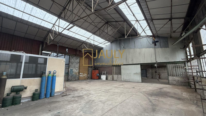 Local d'activités - 1 200 m²