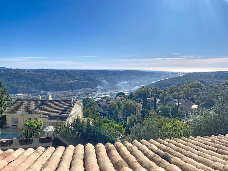 Maison - 214 m² - 6 pièces