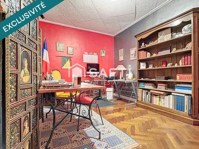 Appartement - 143 m² - 5 pièces