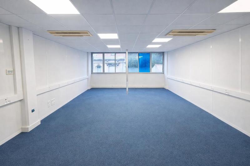 Bureau - 155 m²