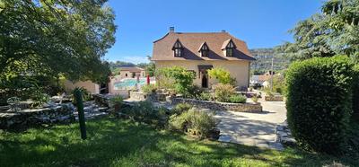 Maison - 175 m² - 8 pièces