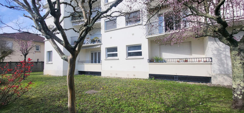 Appartement - 94 m² - 4 pièces