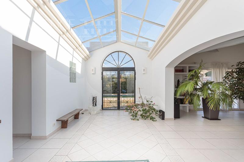 Maison - 215 m² - 6 pièces