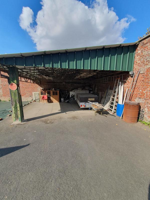 Maison - 259 m² - 6 pièces