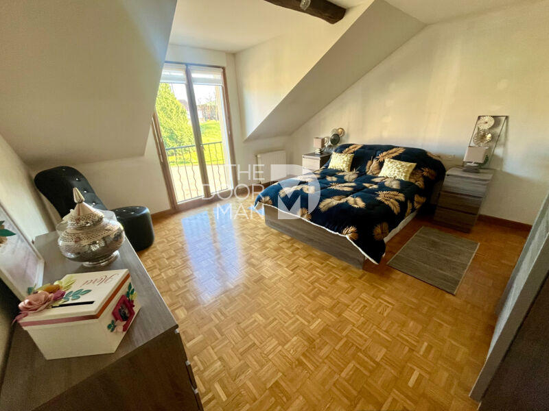 Maison de campagne - 210 m² - 6 pièces