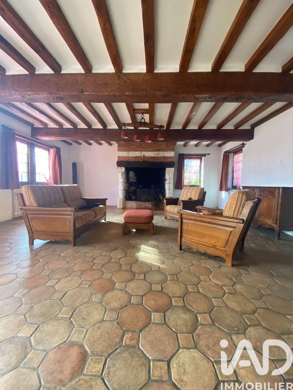 Maison - 230 m² - 6 pièces