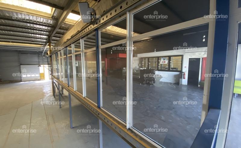 Local commercial - 1 000 m²