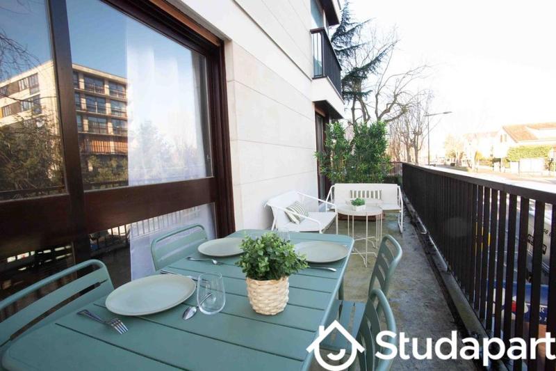 Chambre - 12 m² - 1 pièce