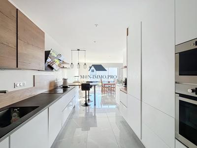 Maison contemporaine - 141 m² - 5 pièces