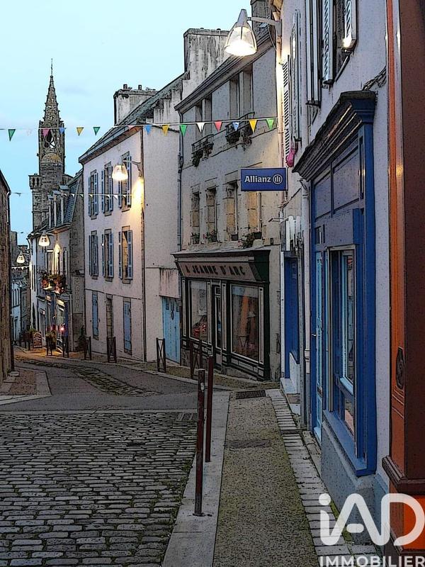 Maison - 240 m² - 11 pièces