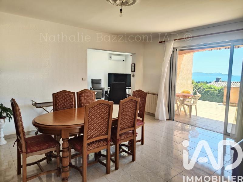 Maison - 176 m² - 6 pièces