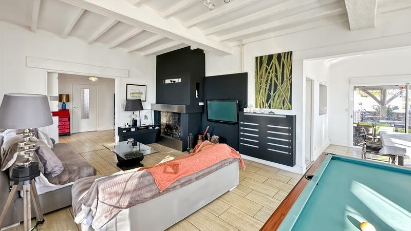 Maison - 205 m² - 6 pièces