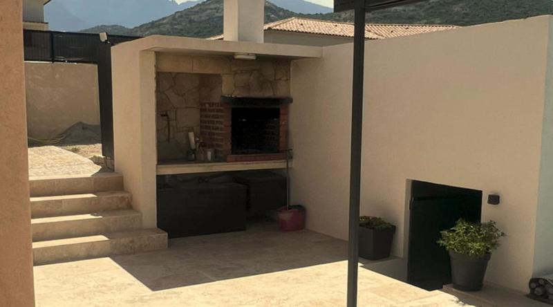 Maison - 144 m² - 5 pièces