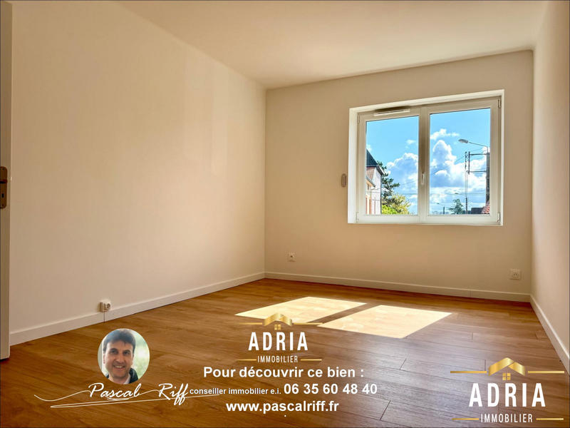 Maison traditionnelle - 236 m² - 11 pièces