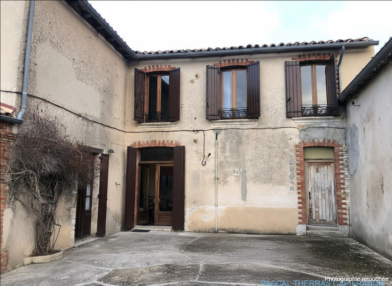 Maison - 250 m² - 10 pièces