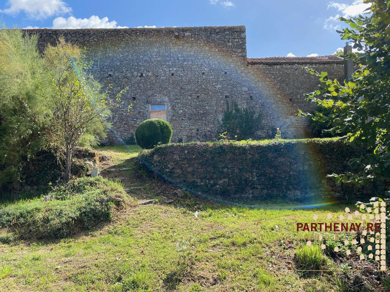 Maison ancienne - 227 m² - 6 pièces