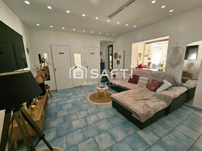 Maison - 324 m² - 15 pièces