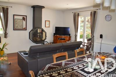 Maison - 266 m² - 7 pièces