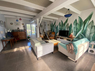 Maison - 150 m² - 7 pièces