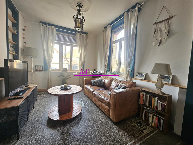 Maison - 182 m² - 10 pièces