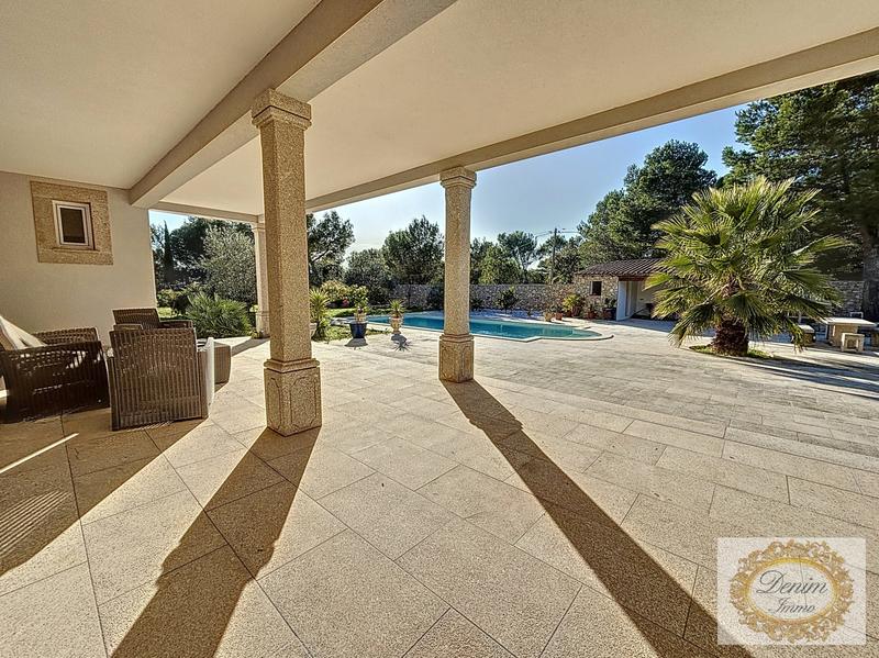 Villa - 180 m² - 6 pièces