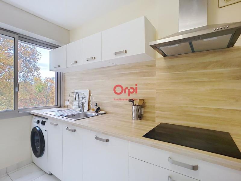 Appartement - 90 m² - 4 pièces