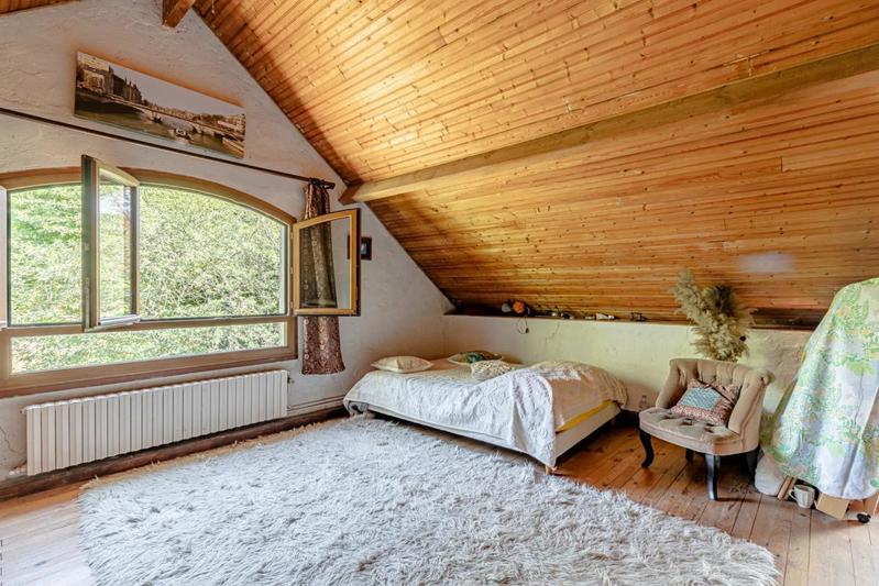 Maison - 105 m² - 4 pièces