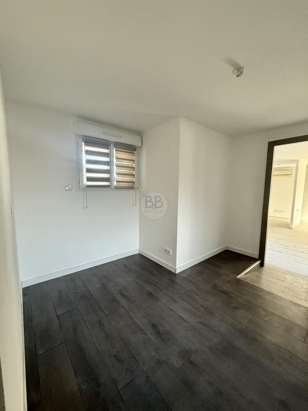 Villa - 235 m² - 8 pièces