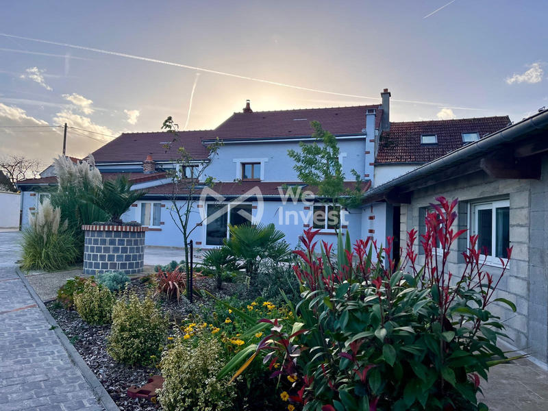 Maison ancienne - 250 m² - 9 pièces