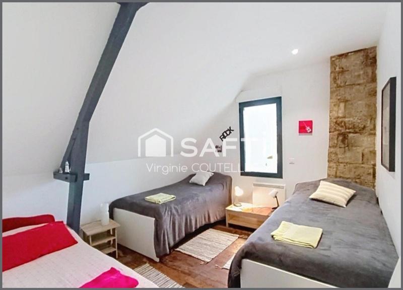 Maison - 337 m² - 15 pièces