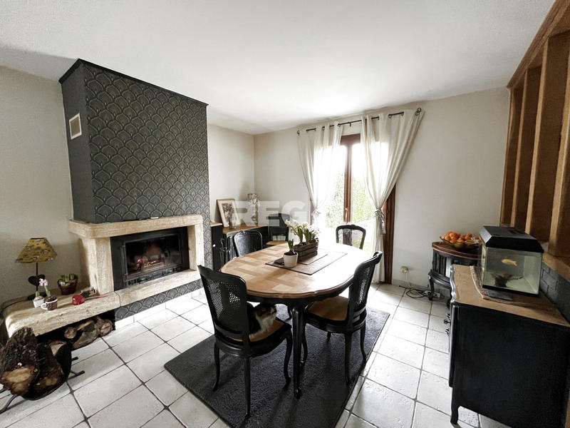 Maison - 100 m² - 5 pièces