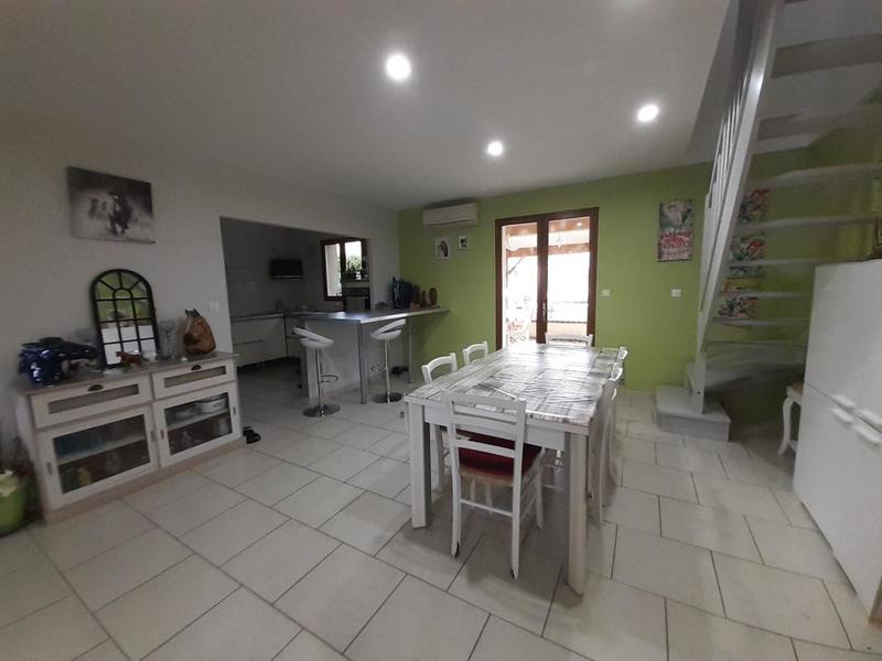 Pavillon - 130 m² - 7 pièces