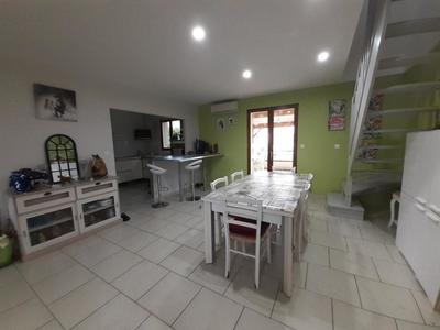 Pavillon - 130 m² - 7 pièces