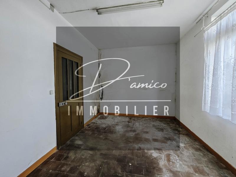 Maison - 150 m² - 8 pièces