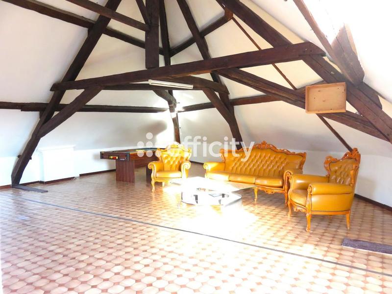 Maison ancienne - 207 m² - 6 pièces