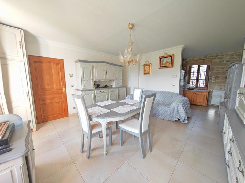 Longère - 418 m² - 14 pièces