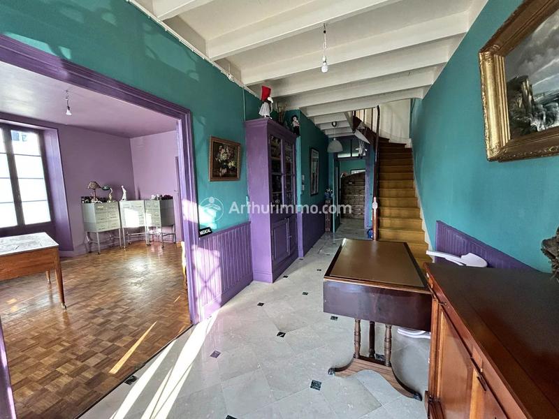 Maison - 174 m² - 9 pièces