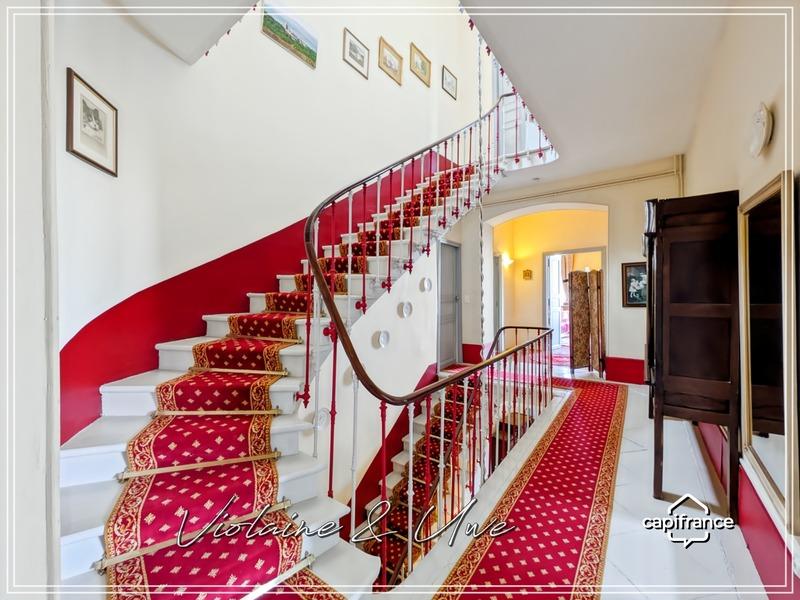 Maison bourgeoise - 433 m² - 12 pièces