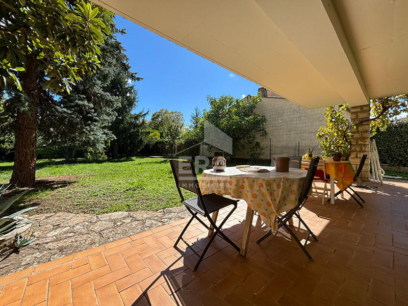 Maison - 189 m² - 7 pièces